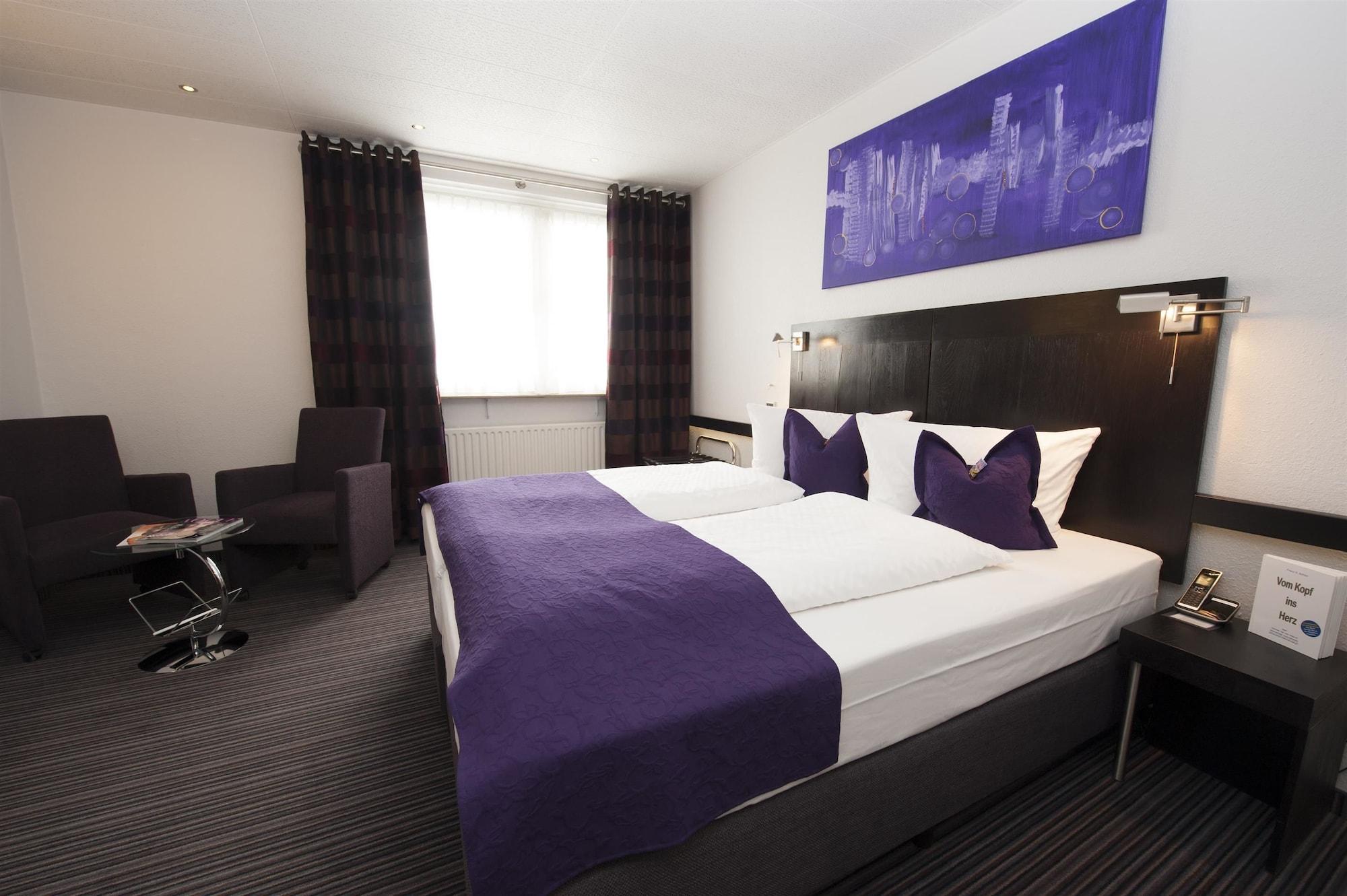 Best Western City Hotel เพียร์มาเซินส์ ภายนอก รูปภาพ