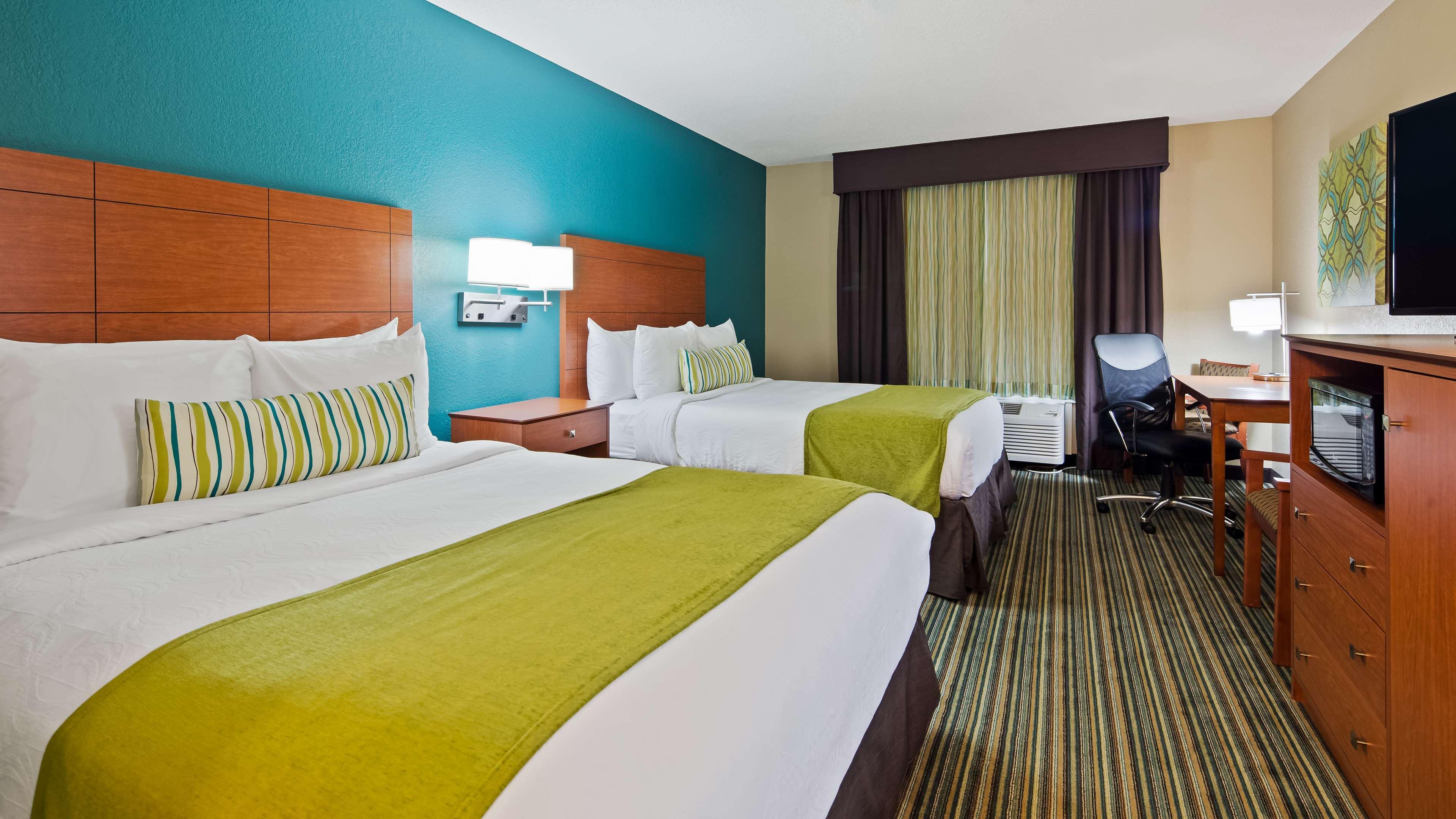 Best Western City Hotel เพียร์มาเซินส์ ภายนอก รูปภาพ