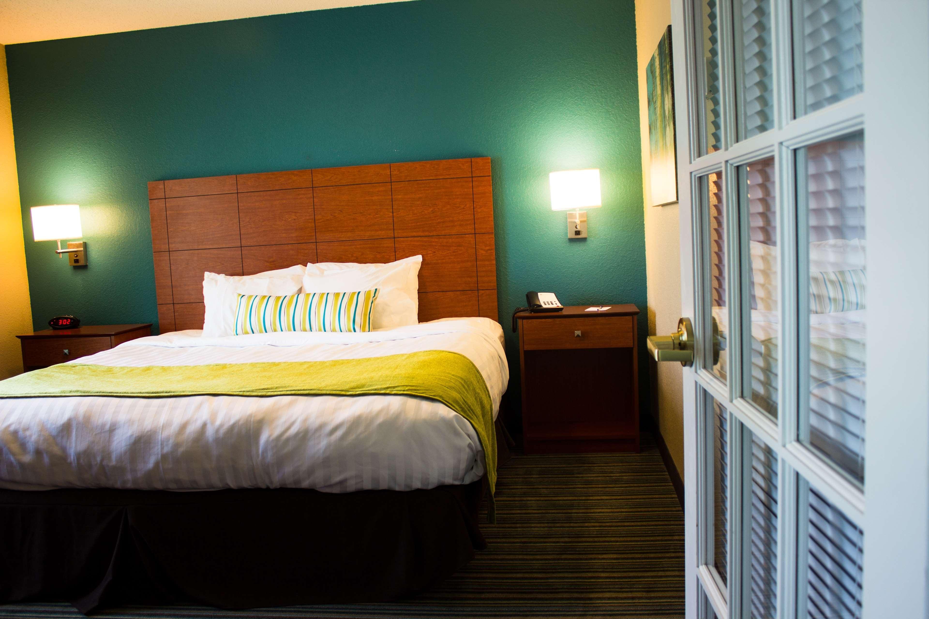 Best Western City Hotel เพียร์มาเซินส์ ภายนอก รูปภาพ
