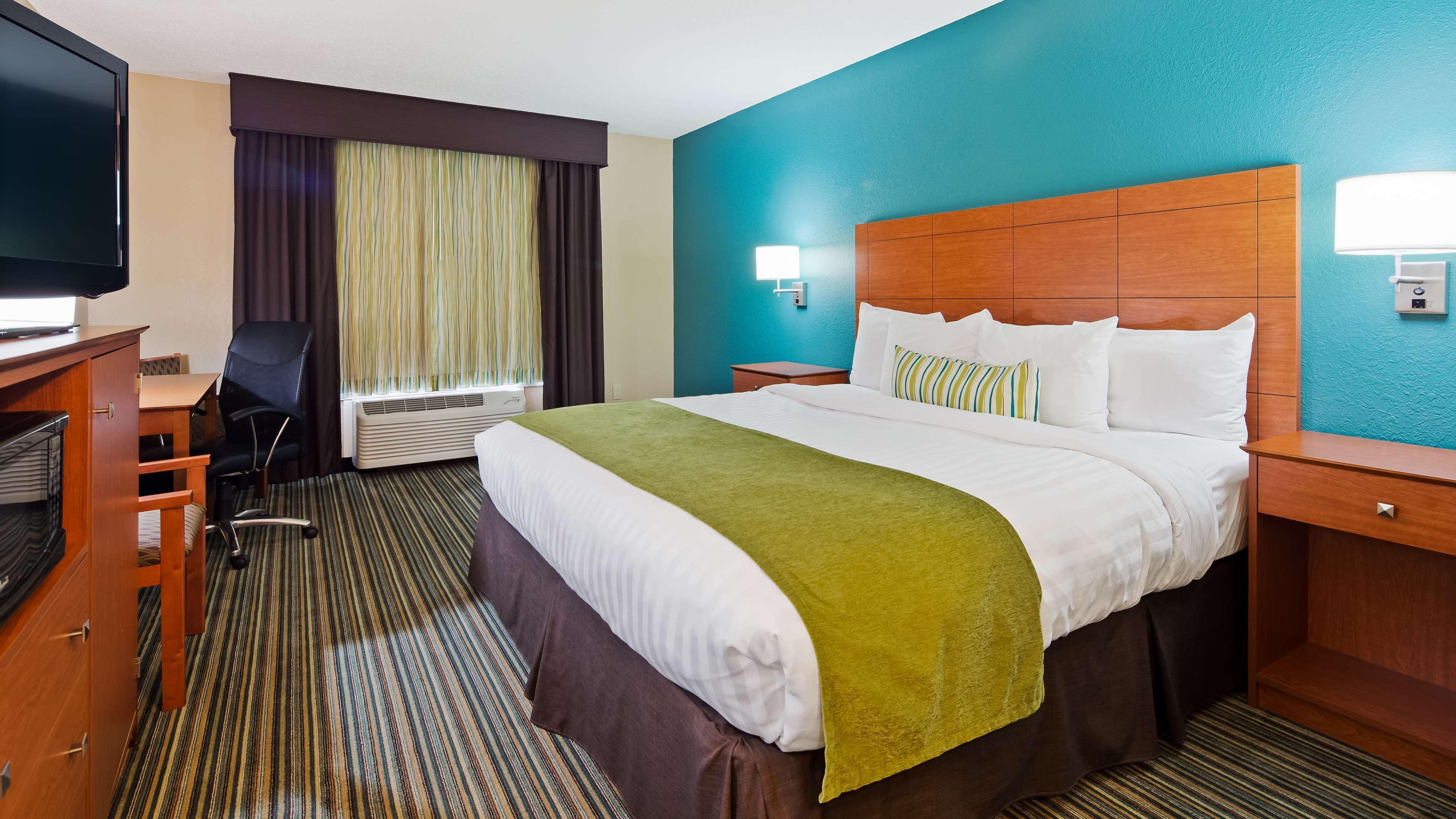 Best Western City Hotel เพียร์มาเซินส์ ภายนอก รูปภาพ