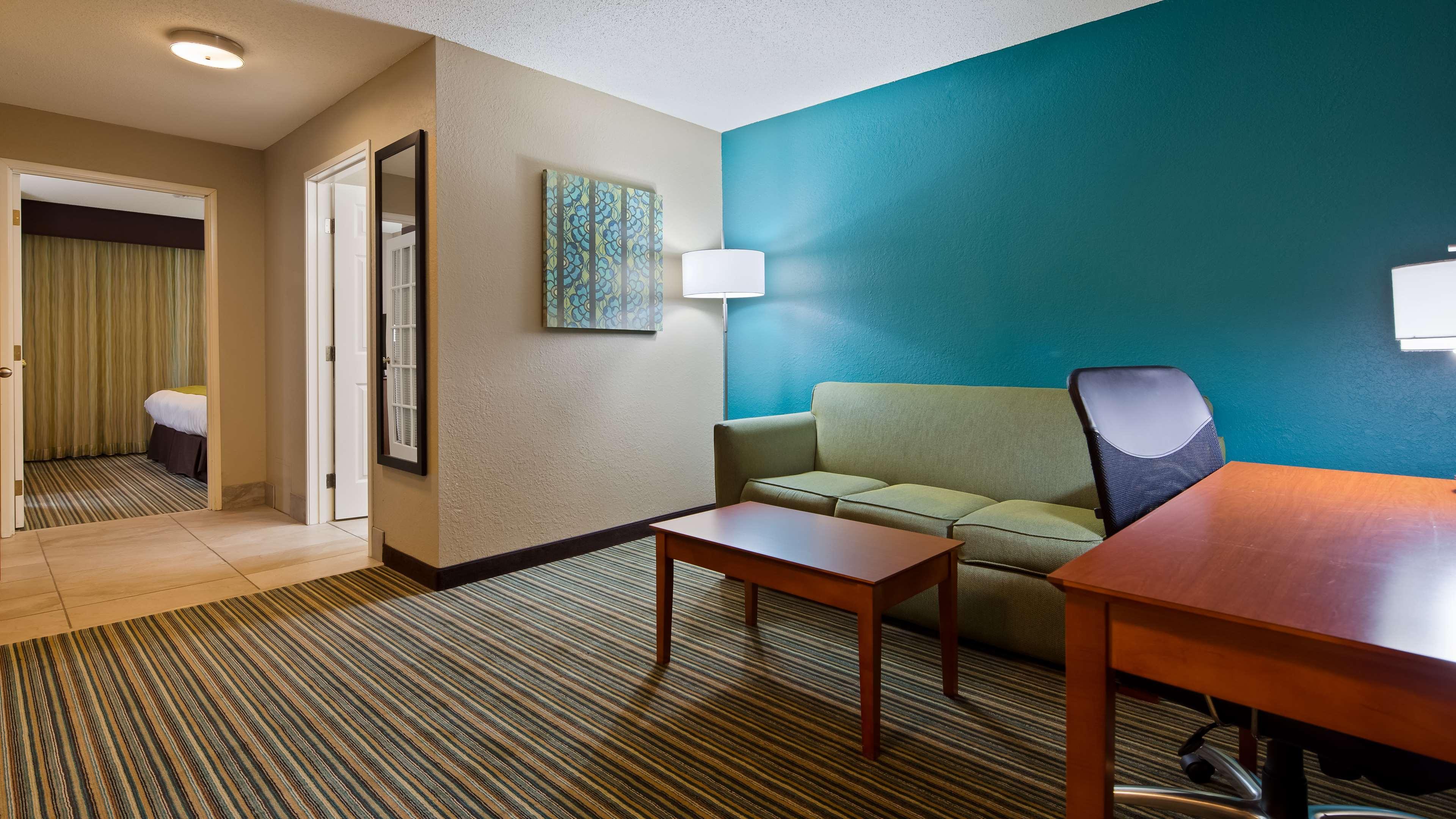 Best Western City Hotel เพียร์มาเซินส์ ภายนอก รูปภาพ