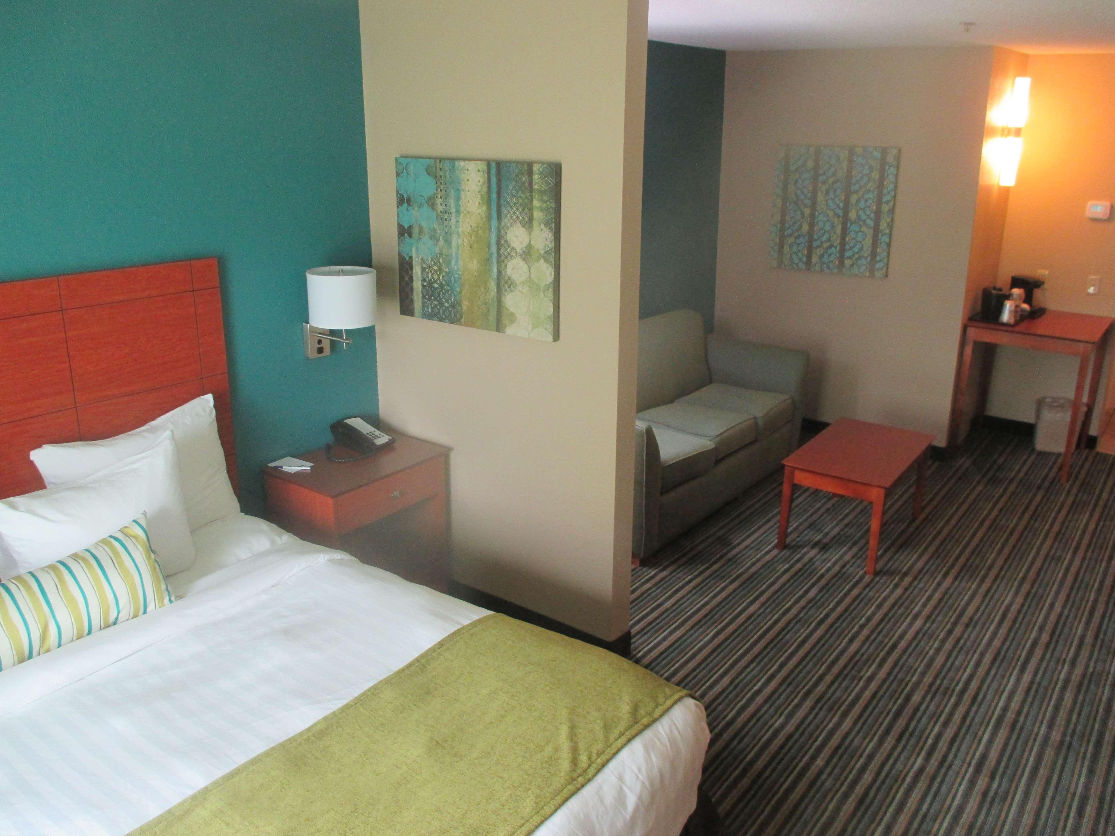 Best Western City Hotel เพียร์มาเซินส์ ภายนอก รูปภาพ
