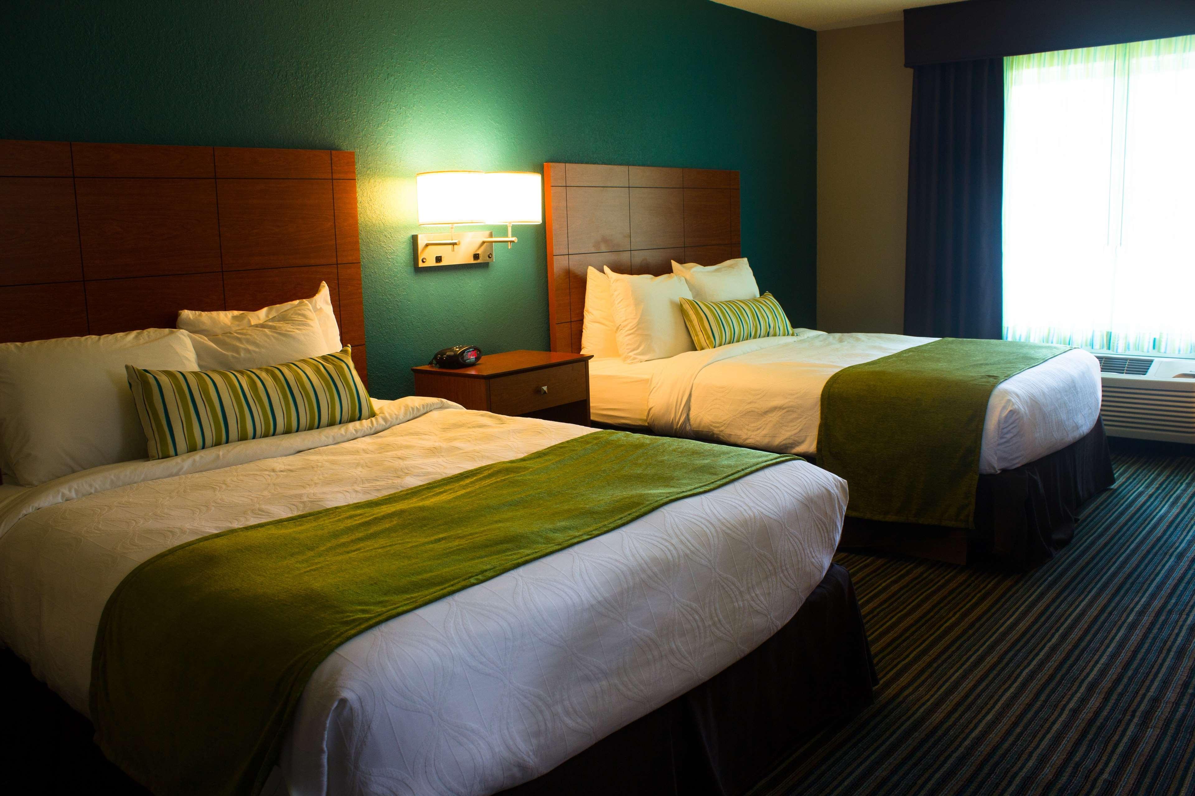 Best Western City Hotel เพียร์มาเซินส์ ภายนอก รูปภาพ
