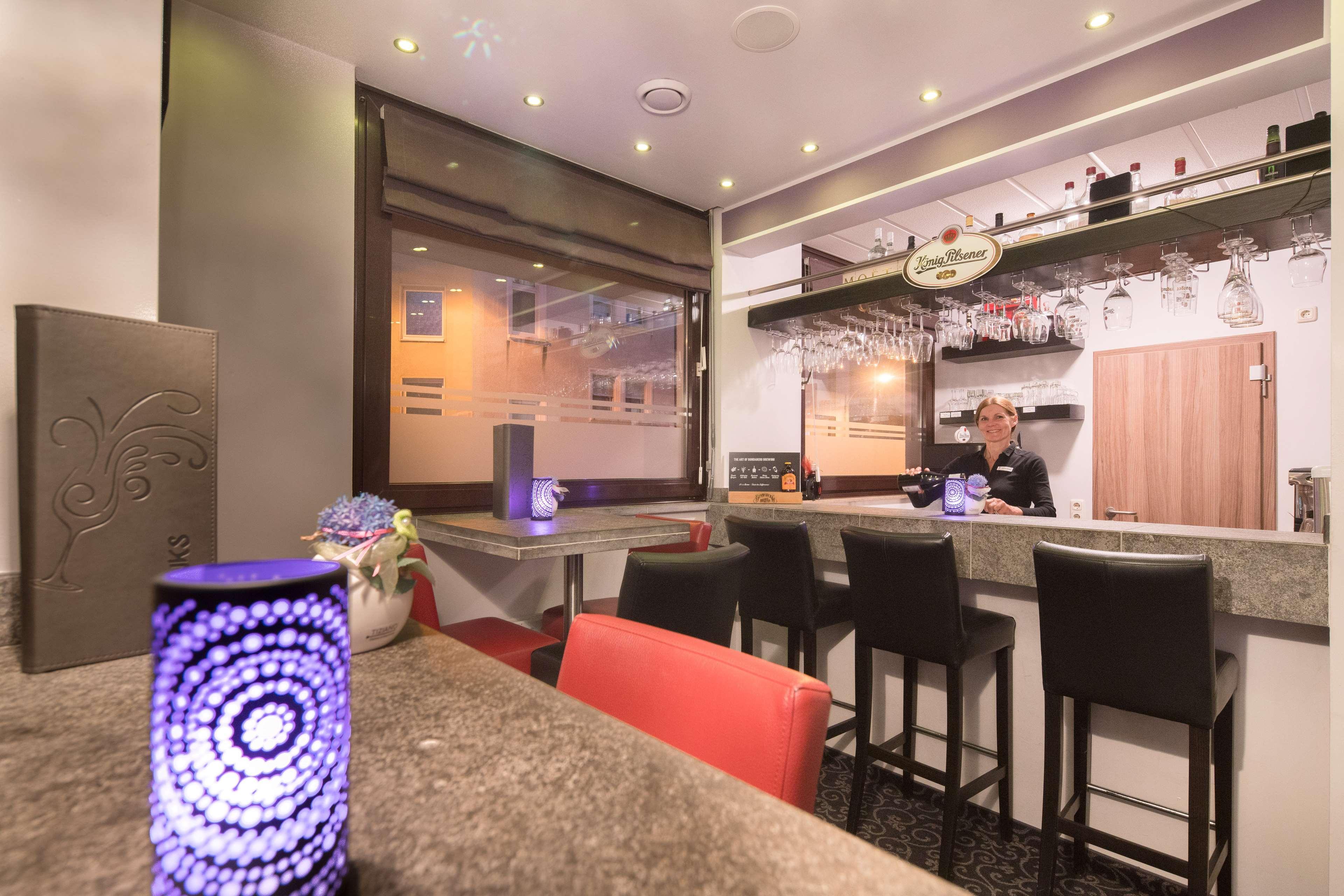 Best Western City Hotel เพียร์มาเซินส์ ภายนอก รูปภาพ